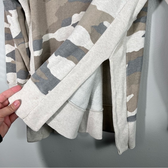 Aerie Oversized Camo Camouflage Brown & Gray Oversized Lounge Sweatshirt Small S - Picture 4 of 5